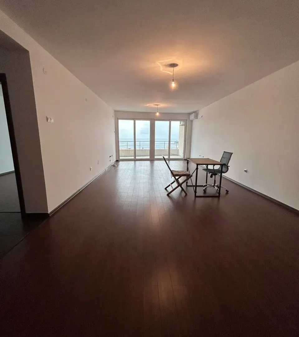 Prodaja, jednosoban stan, 85m², Petrovac, Budva