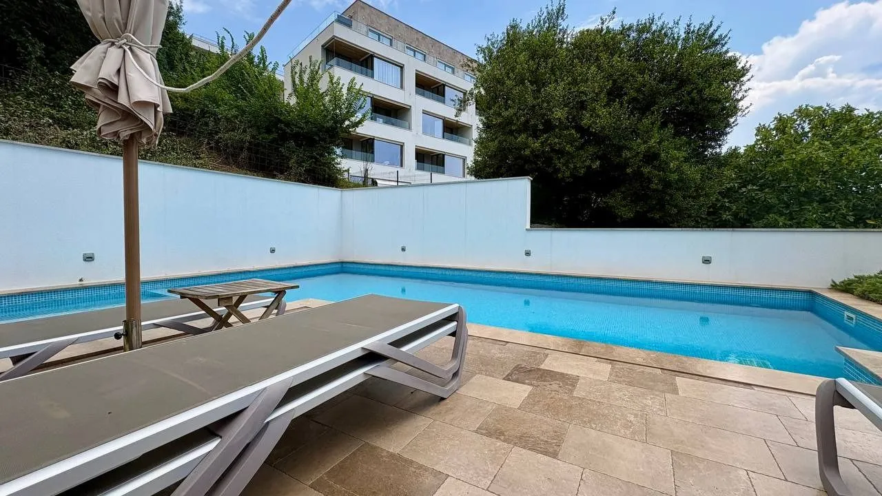 Rent, two bedroom apartment, 100m², Tivat, Crna Gora
