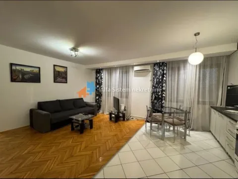Izdavanje, trosoban stan, 70m², Stari Grad, Beograd - image 2