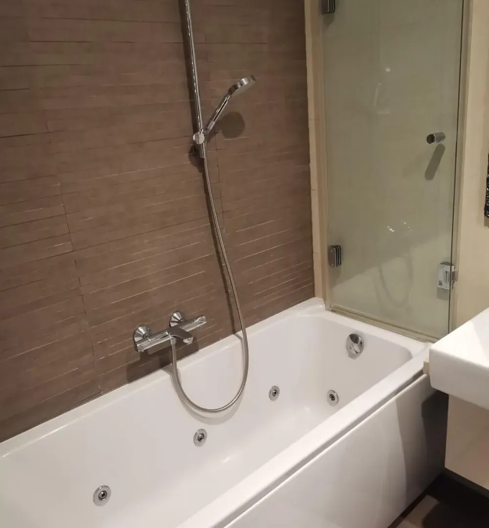 Izdavanje, dvosoban stan, 63m², Novi Beograd Sve Podlokacije, Beograd