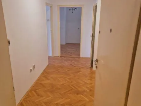 Prodaja, jednosoban stan, 38m², Vračar Sve Podlokacije, Beograd - image 6