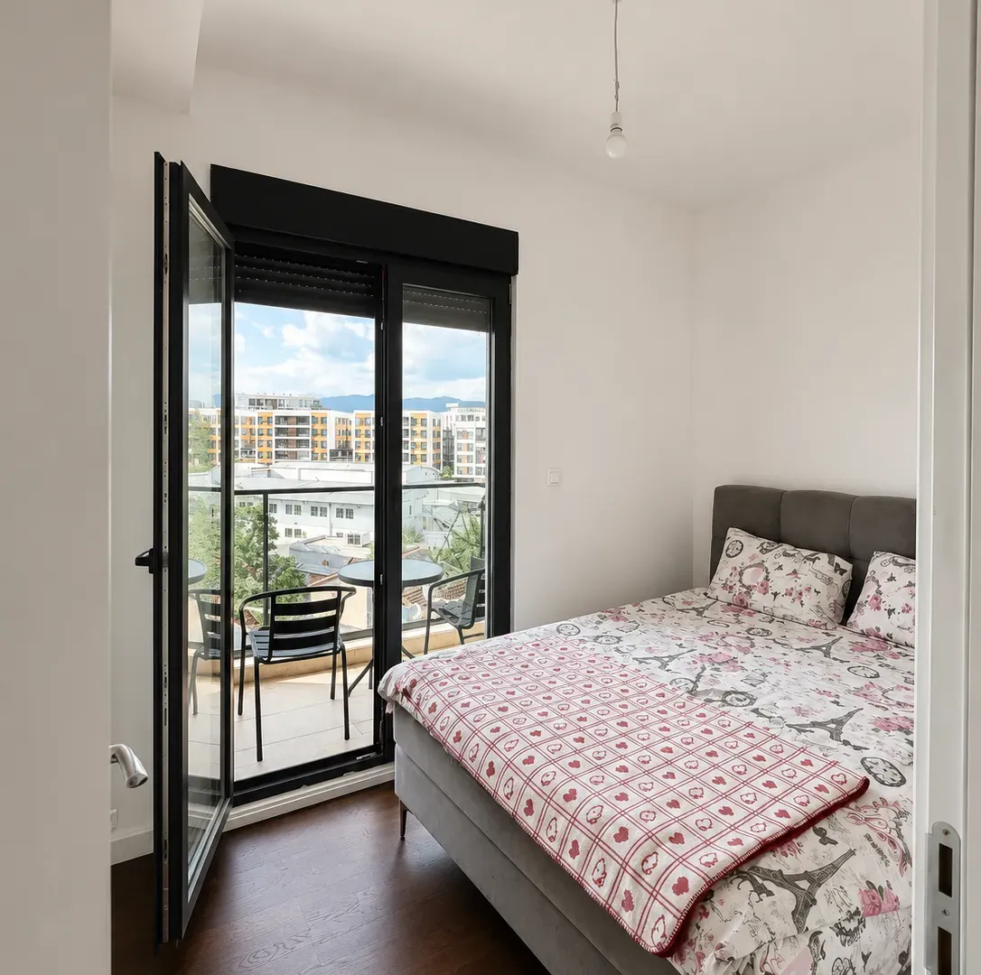 Izdavanje, jednosoban stan, 43m², Krivi Most, Podgorica