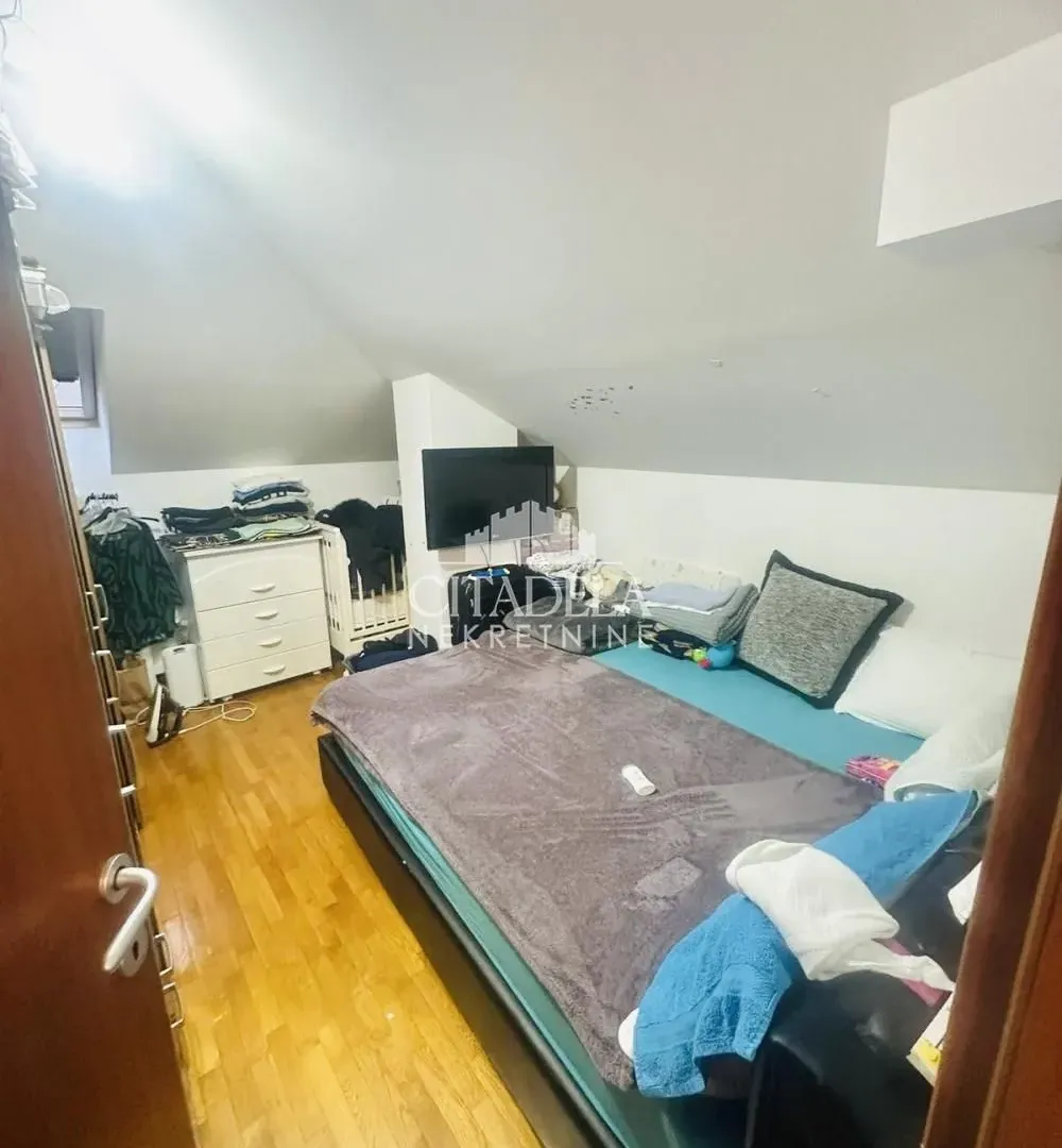 Prodaja, trosoban stan, 46m², Čukarica, Beograd