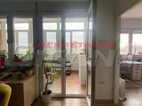 Sale, four bedroom apartment, 110m², Savski Venac, Beograd - image 2
