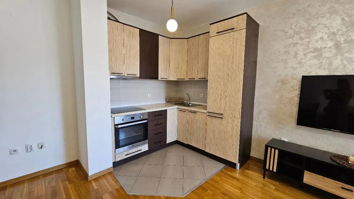 Izdavanje, dvosoban stan, 60m², Tuški Put, Podgorica