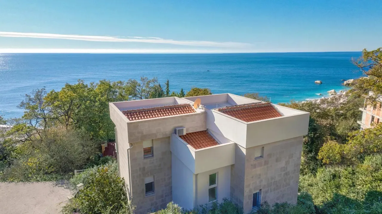 Sale, house, 400m², Perazića do, Budva