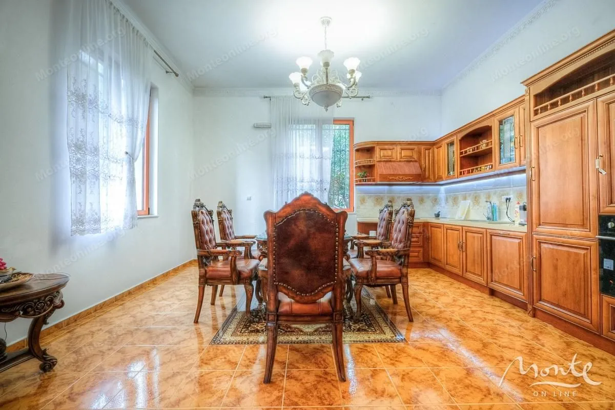 Sale, house, 372m², Radovići, Tivat