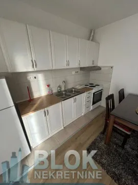 Izdavanje, jednosoban stan, 42m², Dalmatinska ulica, Podgorica - image 4