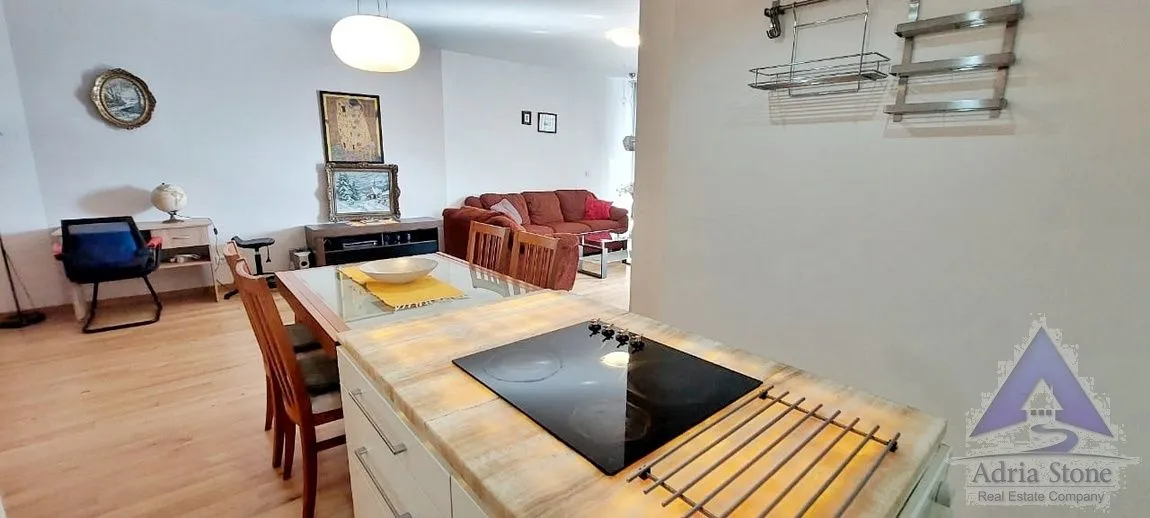 Rent, two bedroom apartment, 75m², Rozino, Budva