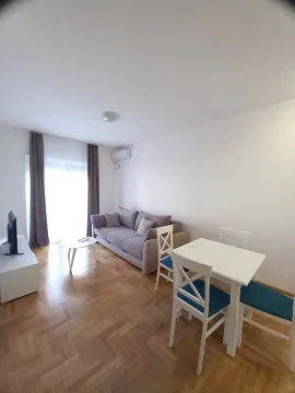 Rent, one bedroom apartment, 44m², Lazi, Budva - image 20