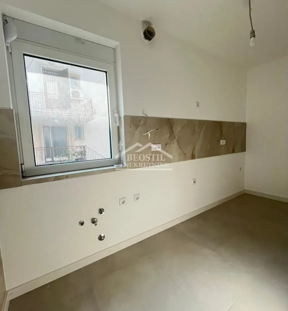 Prodaja, četvorosoban stan, 83m², Centar, Smederevo