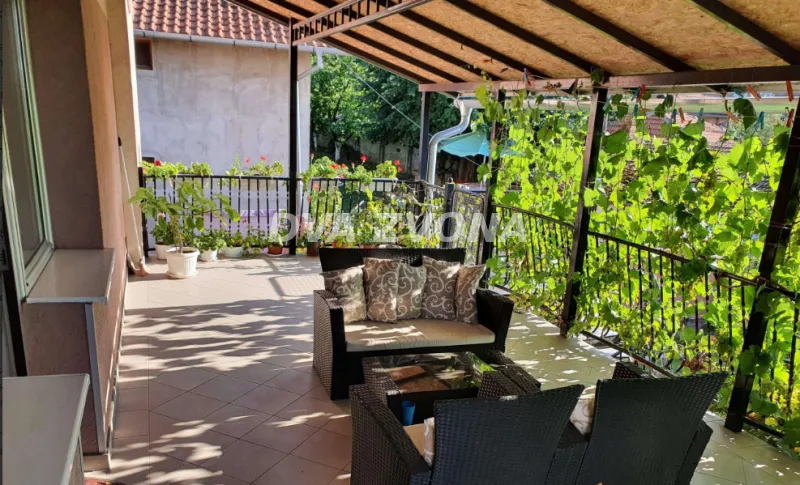 Prodaja, kuća, 350m², Sremska Kamenica, Petrovaradin
