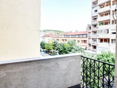 Prodaja, dvosoban stan, 56m², Centar, Podgorica - image 5