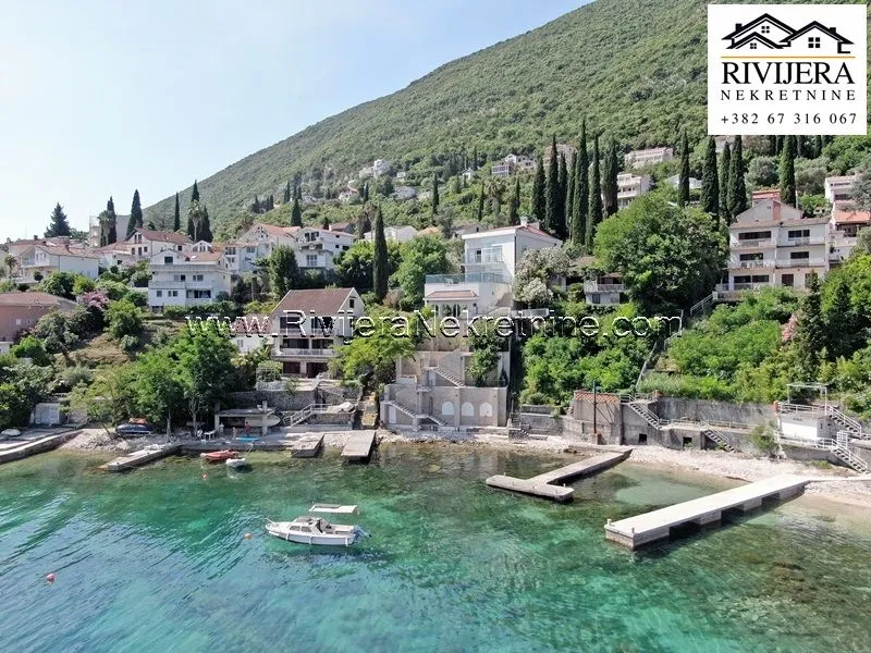 Prodaja, kuća, 285m², Njivice, Herceg Novi