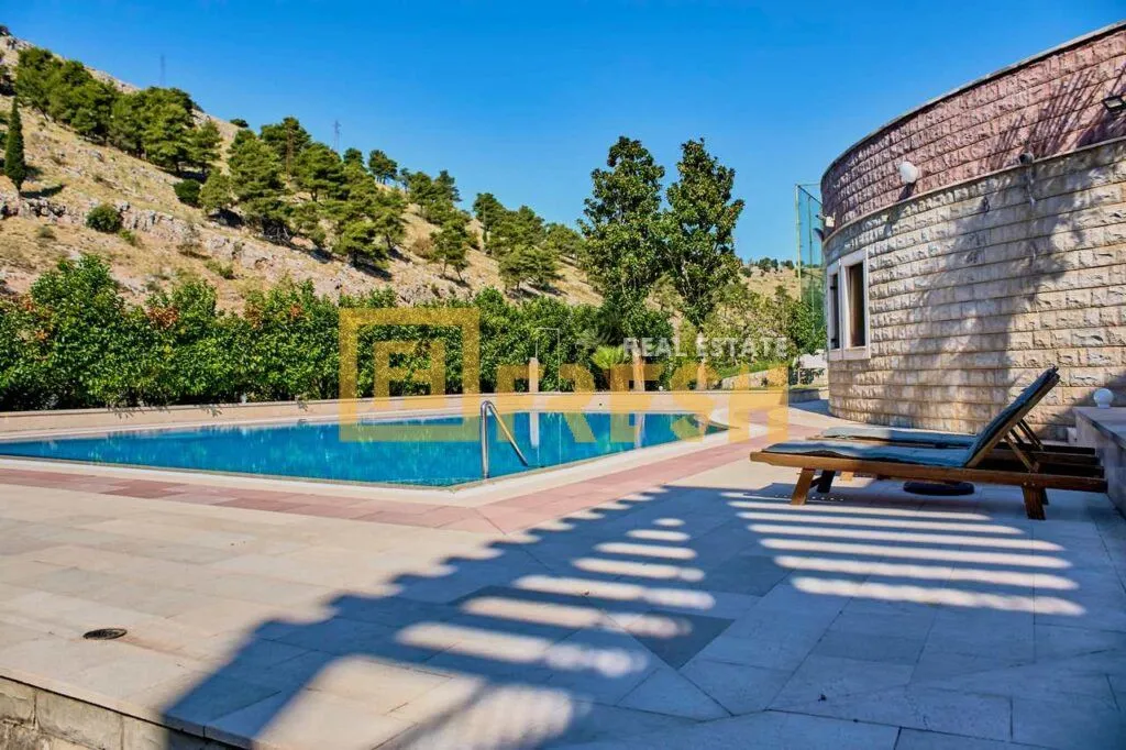 Sale, house, 300m², Zagorič, Podgorica