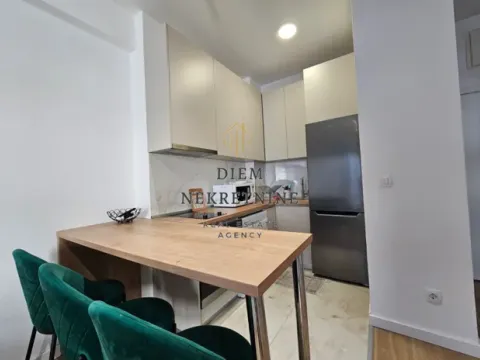 Izdavanje, jednosoban stan, 43m², Centar, Bar - image 6