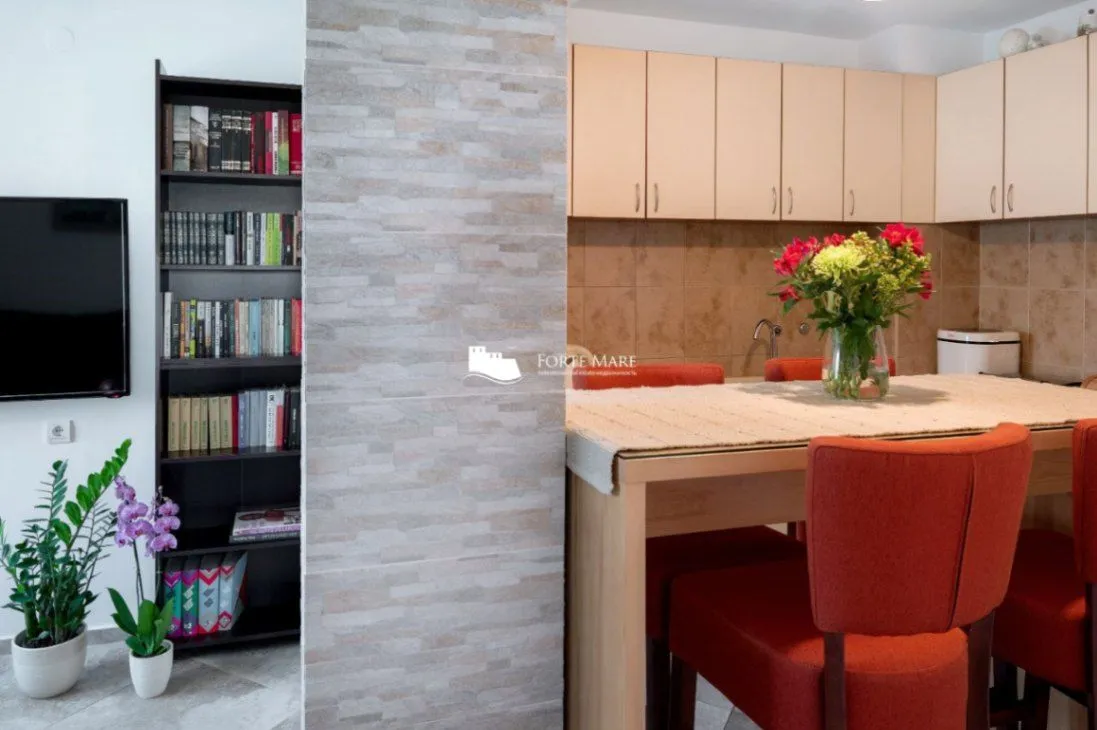 Prodaja, dvosoban stan, 55m², Tivat, Crna Gora