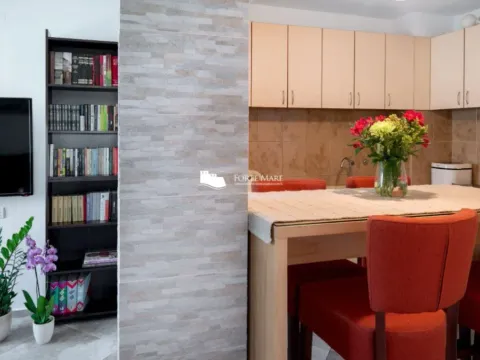 Prodaja, dvosoban stan, 55m², Tivat, Crna Gora - image 10