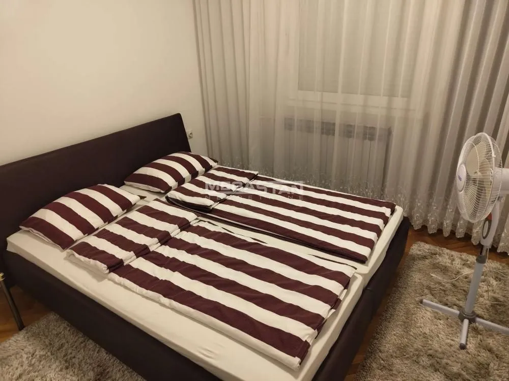 Prodaja, kuća, 280m², Leštane, Grocka