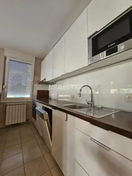 Prodaja, trosoban stan, 81m², Lekino Brdo, Voždovac Sve Podlokacije - image 4