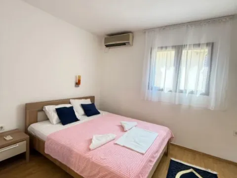 Stan na dan, jednosoban stan, 40m2, Centar, Budva