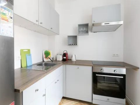 Stan in Bulevar Evrope