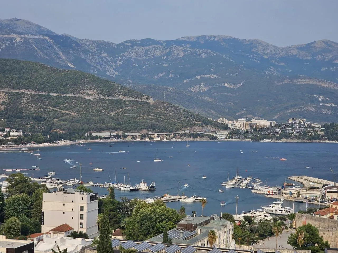Rent, one bedroom apartment, 45m², Gospoština, Budva