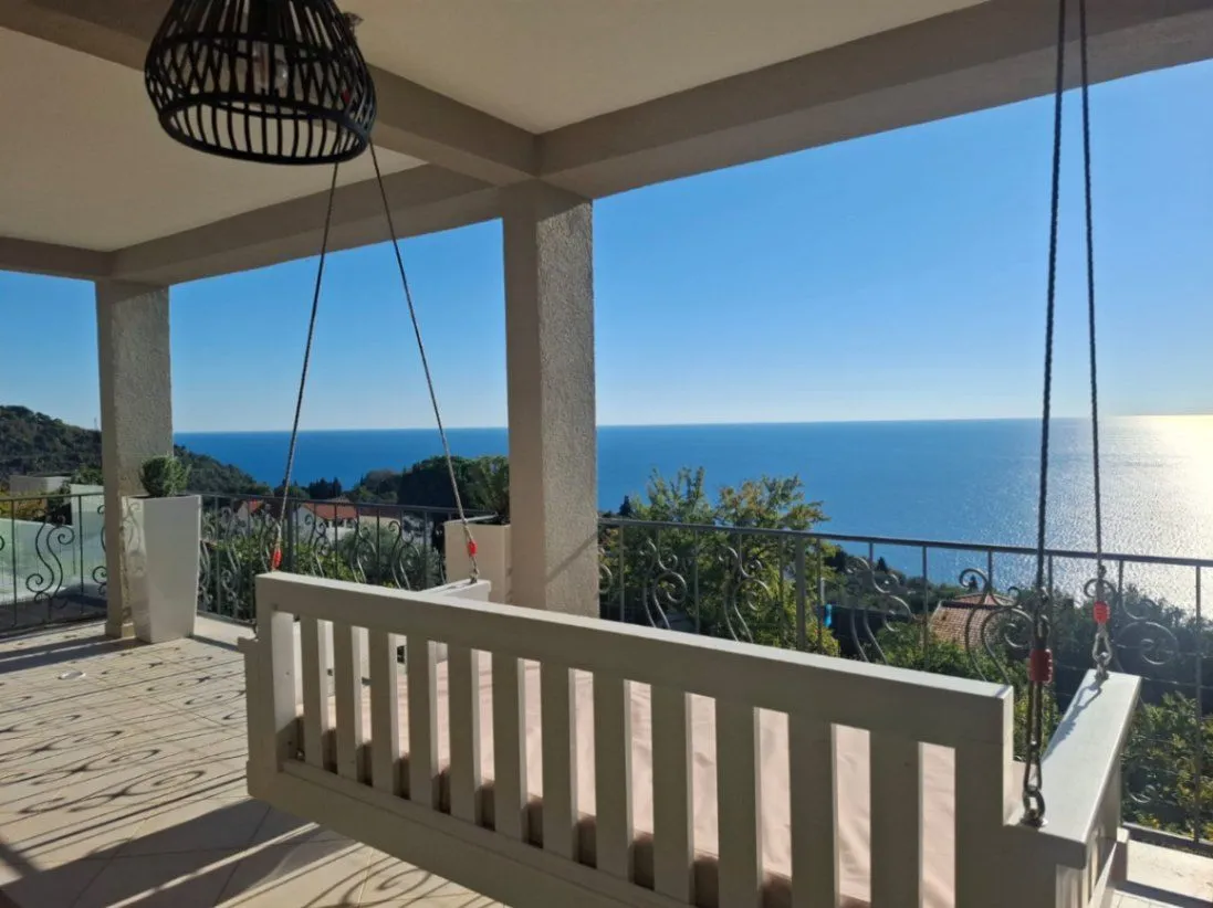 Sale, house, 194m², Reževići, Budva