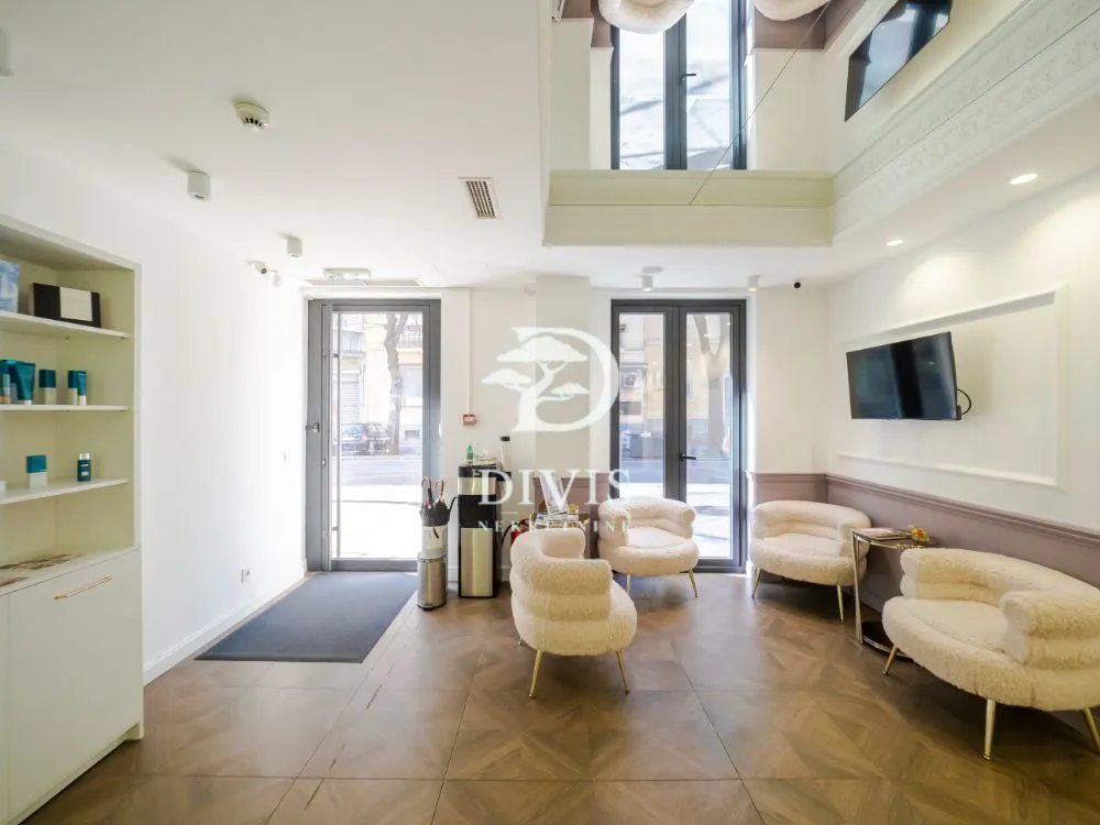 Rent, office space, 117m², Stari Grad, Beograd