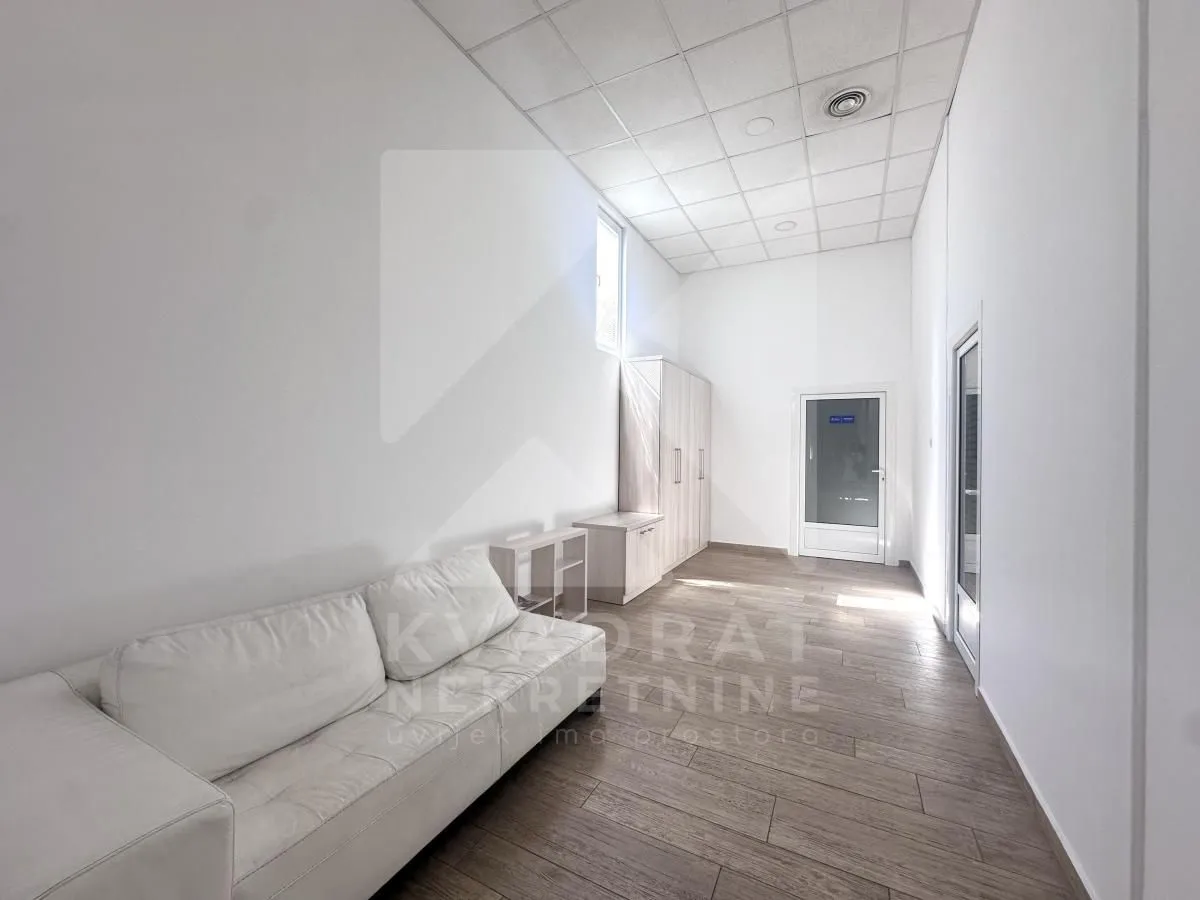 Rent, office space, 1850m², Zabjelo, Podgorica