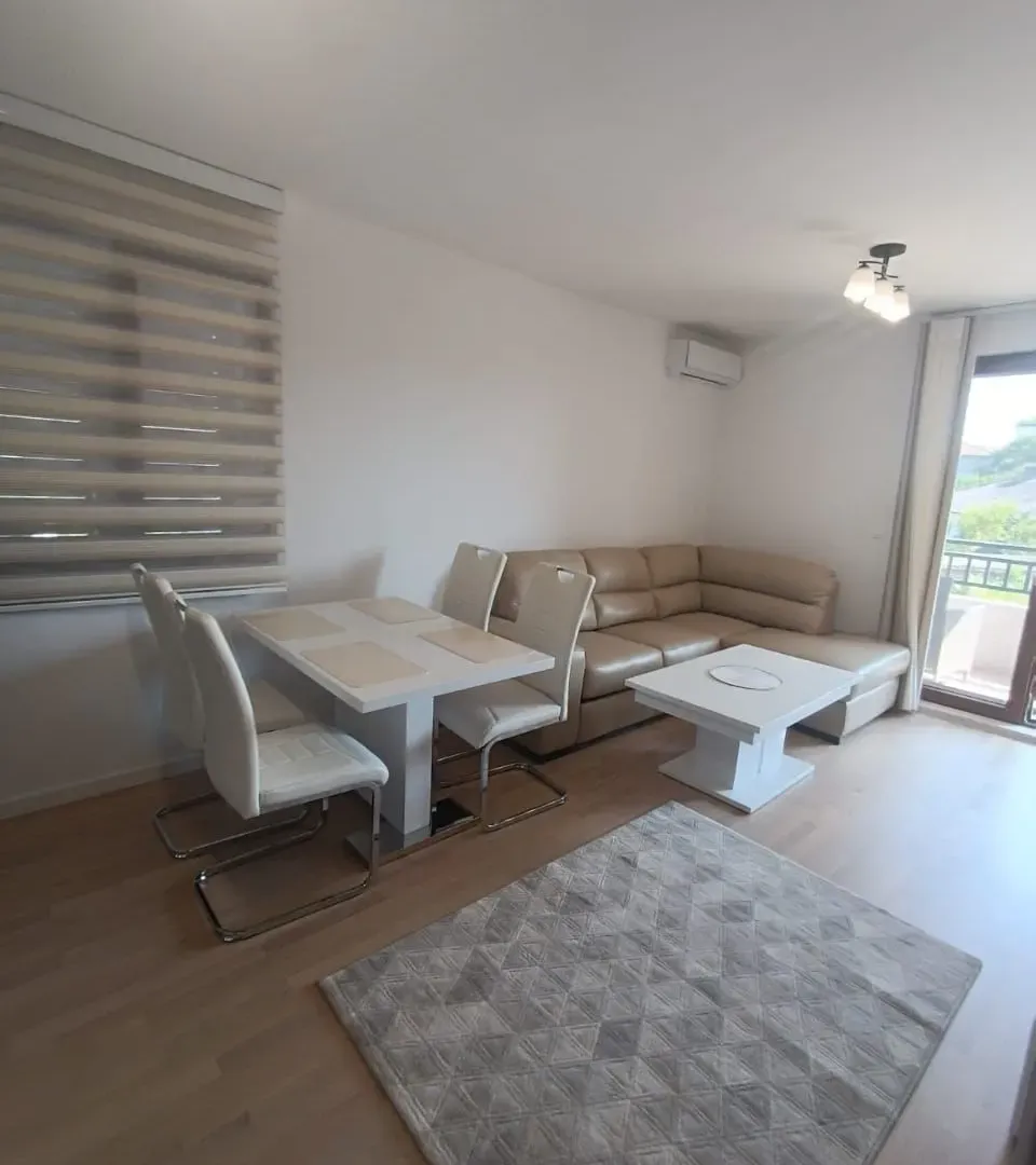 Rent, one bedroom apartment, 50m², Centar, Tivat
