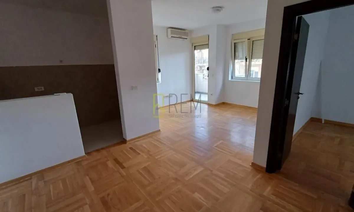 Prodaja, jednosoban stan, 46m², Zabjelo, Podgorica
