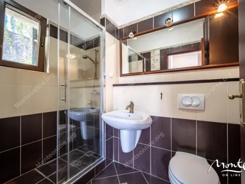 Sale, two bedroom apartment, 92m², Kostanjica, Kotor - image 24