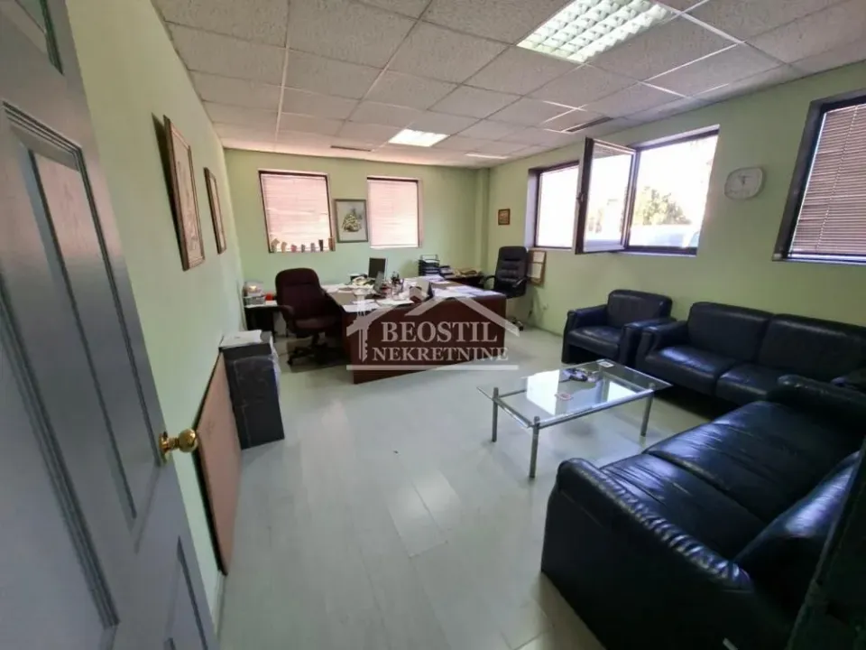 Rent, office space, 1562m², Galenika, Beograd