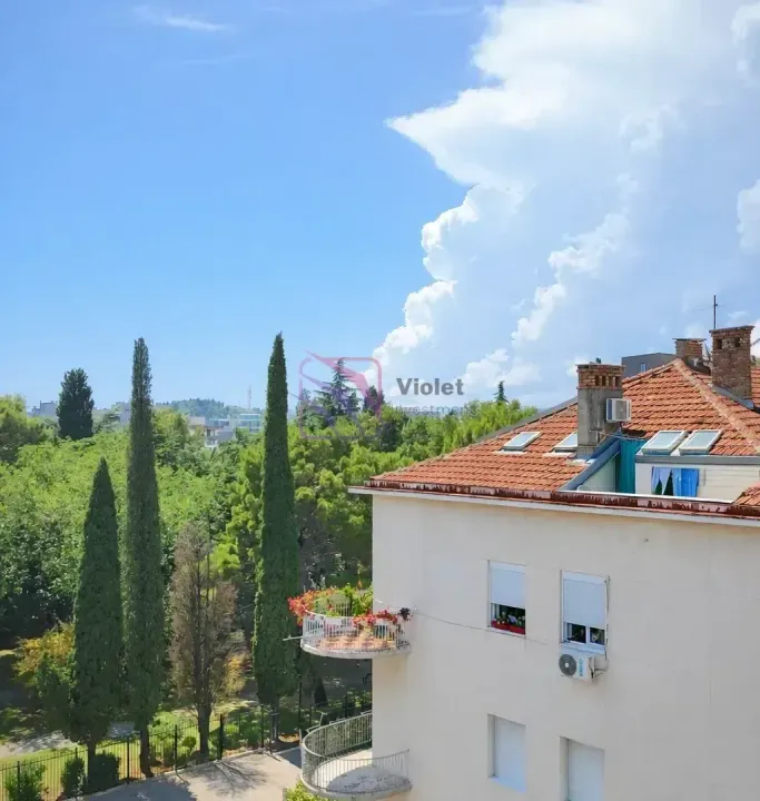 Prodaja, trosoban stan, 67m², Centar, Podgorica