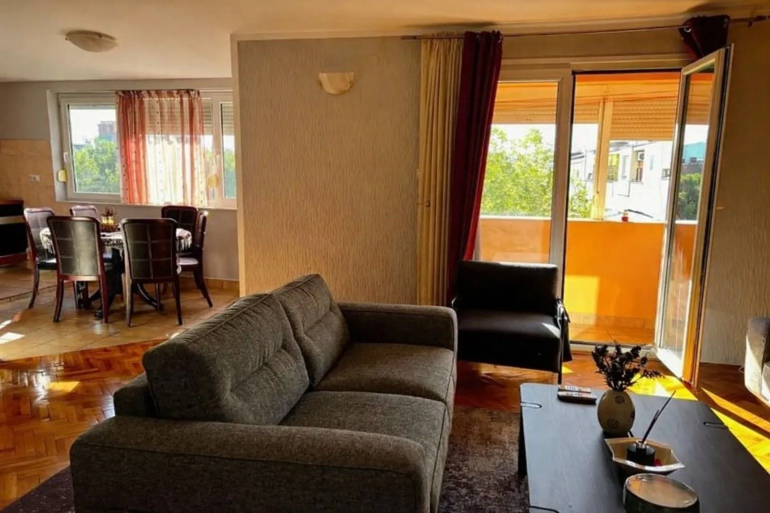 Prodaja, trosoban stan, 101m², Centar, Podgorica