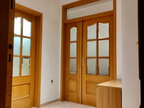 Rent, two bedroom apartment, 65m², Preko Morače, Podgorica - image 10
