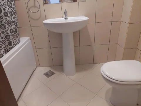 Rent, two bedroom apartment, 80m², City Kvart, Podgorica - image 13