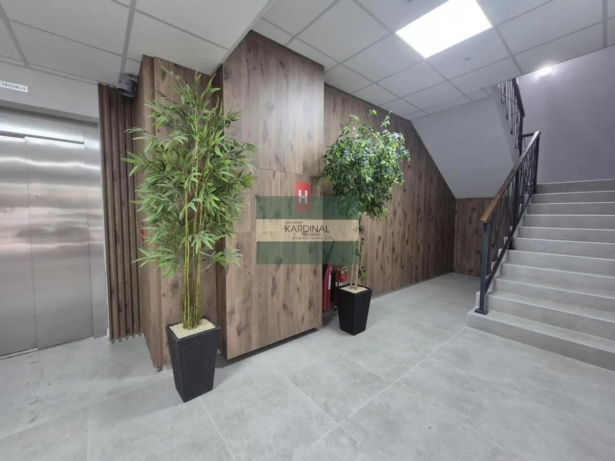 Izdavanje, dvosoban stan, 53m², Centar, Jagodina