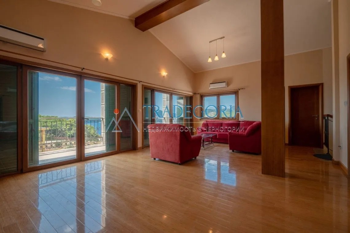 Prodaja, kuća, 453m², Pržno, Budva