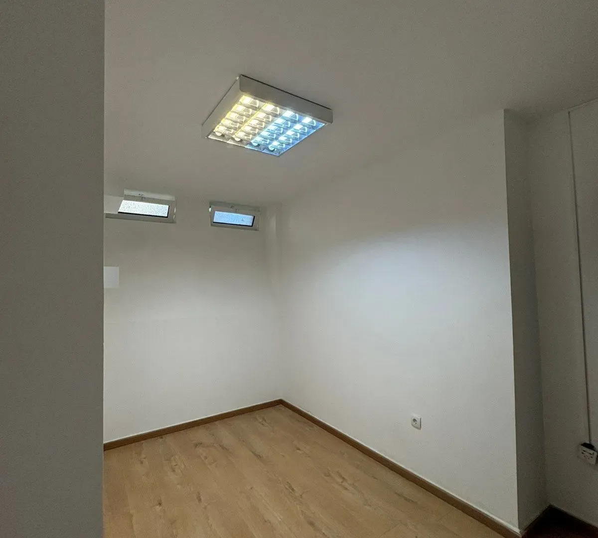Rent, office space, 10m², Centar, Podgorica
