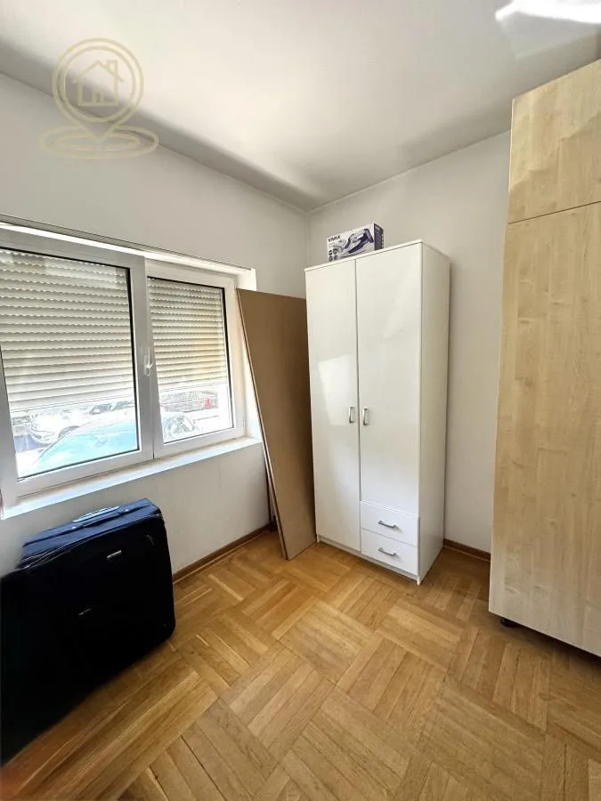 Izdavanje, četvorosoban stan, 110m², Voždovac Sve Podlokacije, Beograd