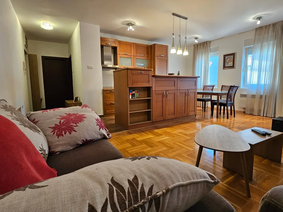Rent, two bedroom apartment, 60m², Blok 9, Podgorica