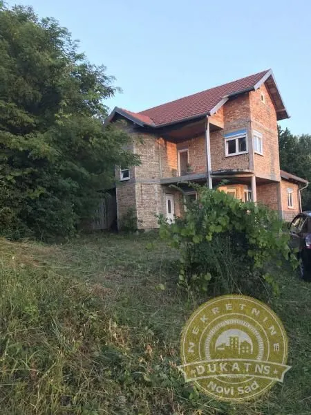 Prodaja, kuća, 223m², Sremska Kamenica, Petrovaradin