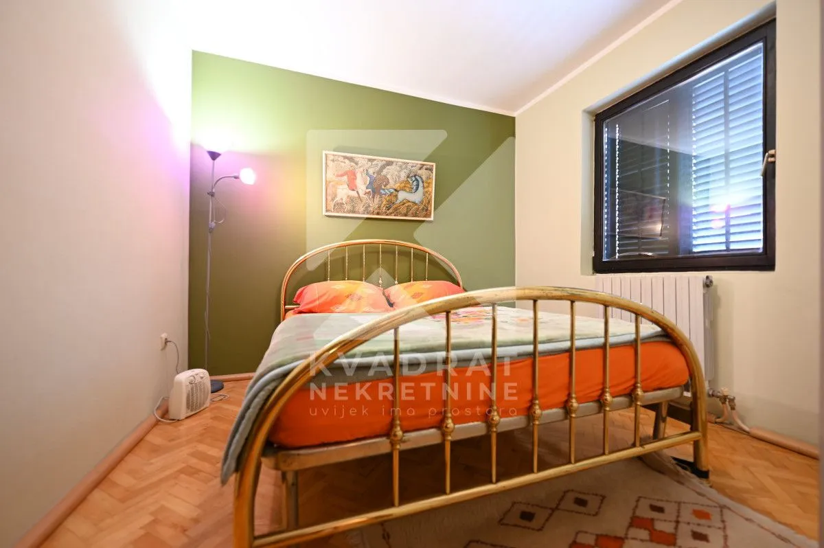 Sale, house, 280m², Masline, Podgorica