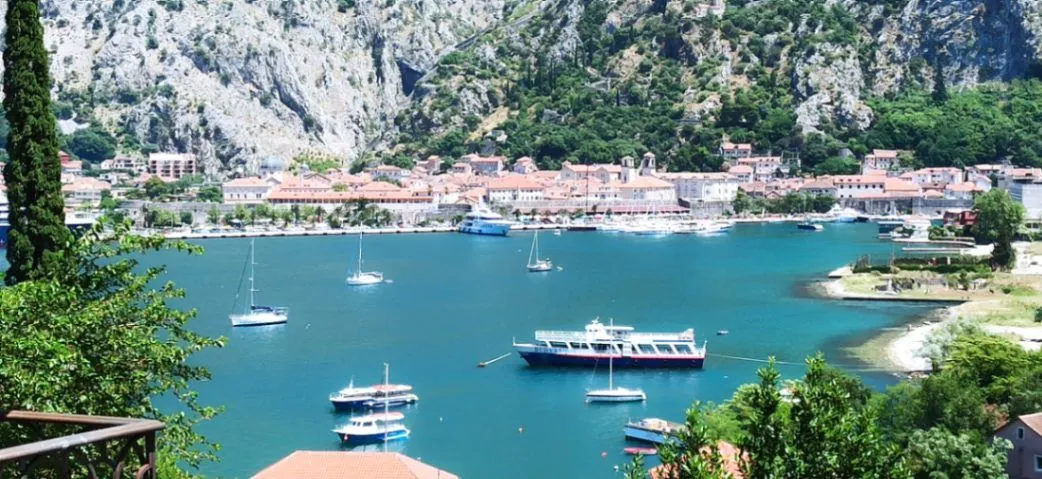Rent, two bedroom apartment, 58m², Kotor, Crna Gora