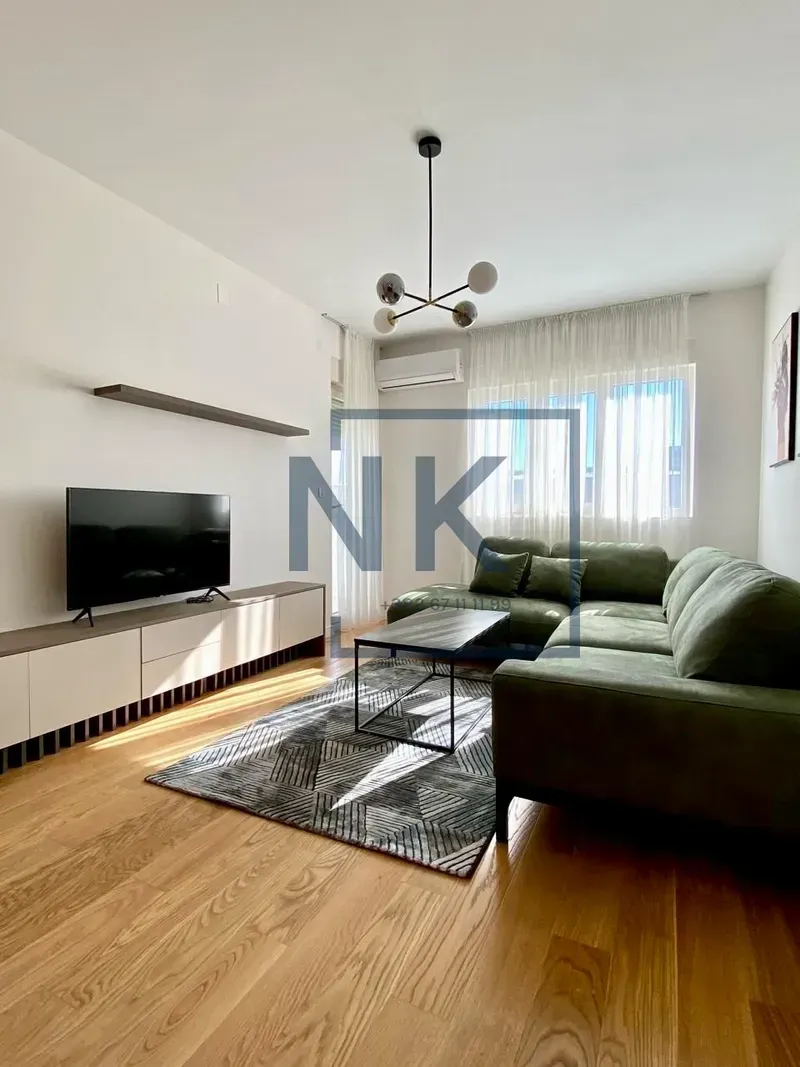 Prodaja, jednosoban stan, 47m², Central Point, Podgorica