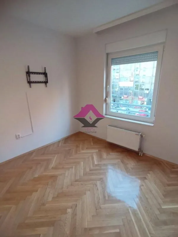 Izdavanje, trosoban stan, 70m², Bulevar Oslobodjenja, Novi Sad Sve Podlokacije