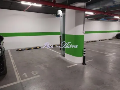 Rent, parking/garage, 12m², Slavija, Vračar Sve Podlokacije - image 2