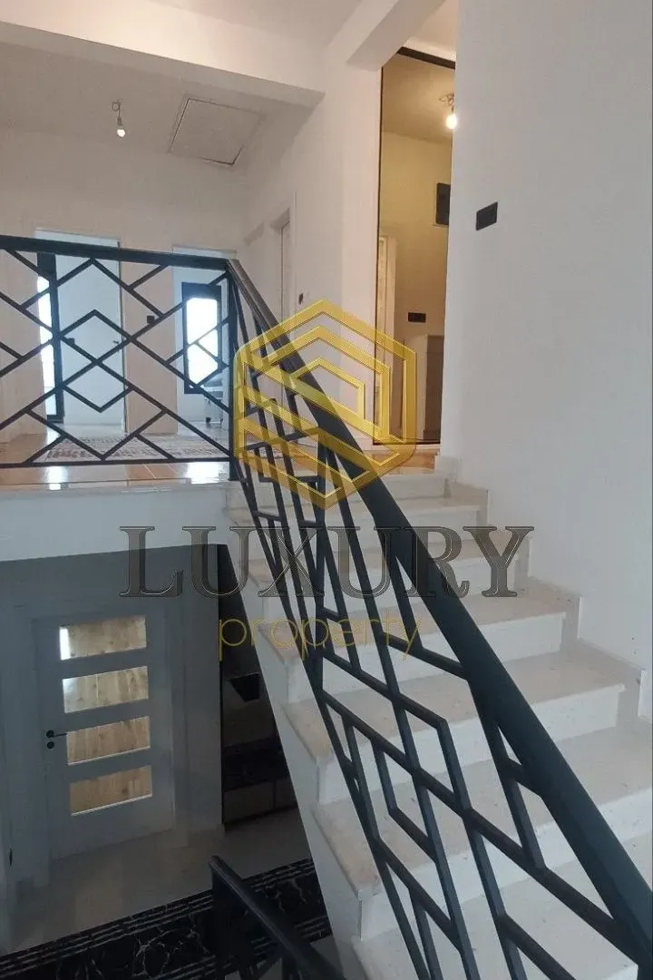 Rent, house, 2000m², Gornja Gorica, Podgorica